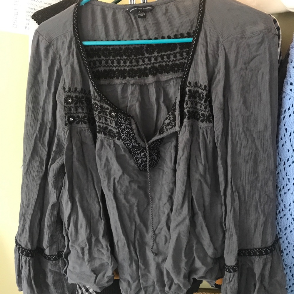 American Eagle blue blouse